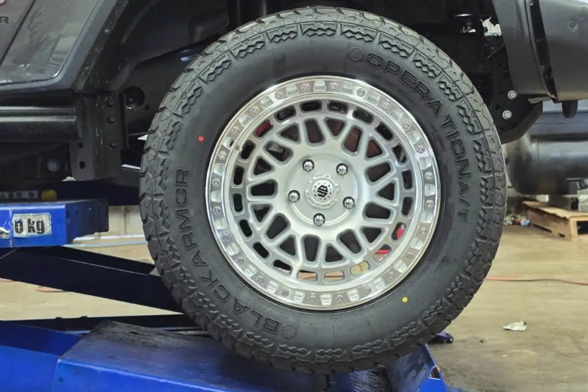 Blackarmor Tyres